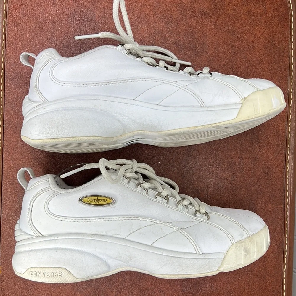 Converse Leather Sneakers Size Ladies 7 - Picture 5 of 9